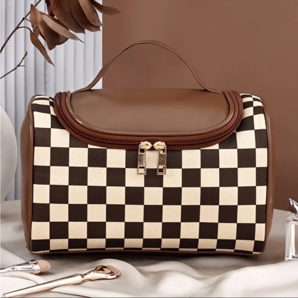 Brown Checker Cosmetic Makeup Travel Bag Faux Leather Vanity Case NWT